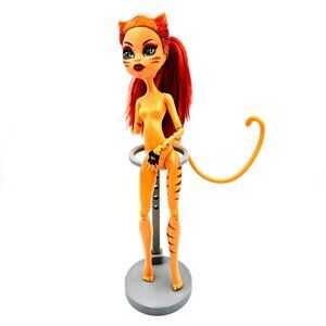 Monster High Toralei Stripe Power Ghouls Doll Mattel 2011 Read
